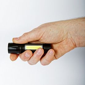Фонарь светодиодный ручной аккумуляторный USB Glanzen